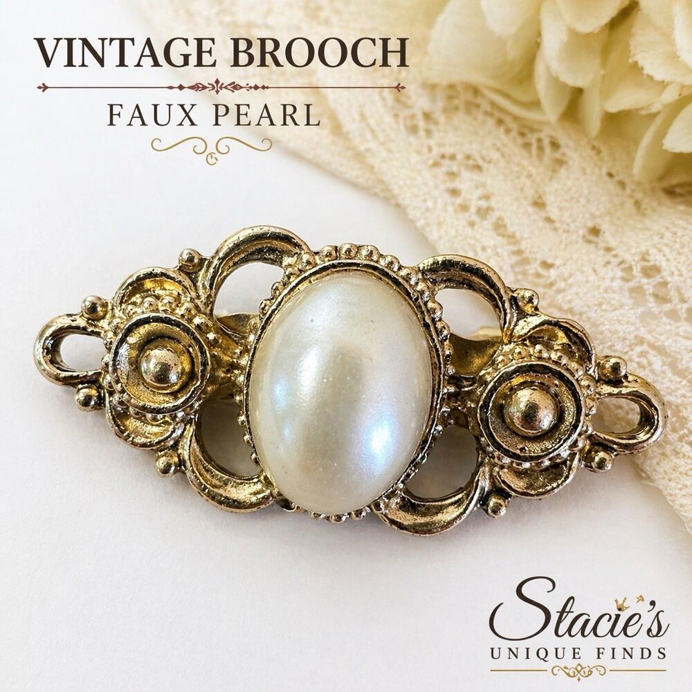 Vintage Faux Pearl Brooch Gold Tone Filigree Oval Cabochon Pin